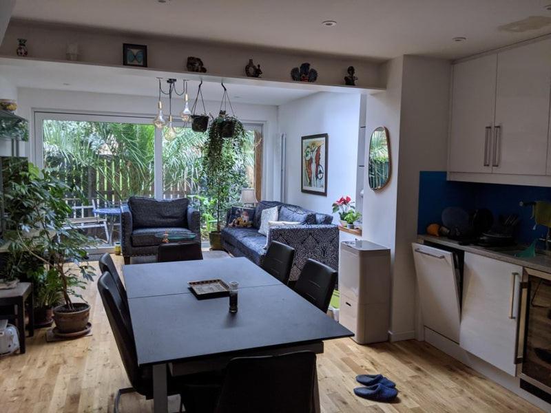 Central And Peaceful Room With Your Own Bathroom Londra Esterno foto